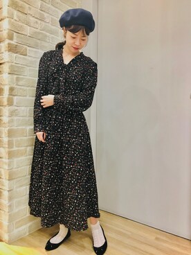 「earth music&ecology（アースミュージックアンドエコロジー）の・花柄ボウタイワンピース ●（ワンピース）」を使った、まるり。さん（レディース・156cm）の秋コーディネート