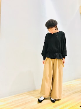 「ぺプラムトップス」｜「アイテム（ハンチング/ベレー帽）」を使った、まるり。さん（レディース・156cm）の秋コーディネート