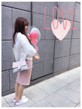 「Samantha Thavasa（サマンサタバサ）のアイテム（ショルダーバッグ、ピンク系）」を使った、はるなさん（レディース・158cm）の春コーディネート