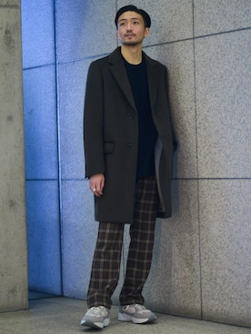 「green label relaxing（グリーンレーベルリラクシング）のアイテム（チェスターコート）」を使った、廣田 峻平さん（メンズ・170cm）の冬コーディネート