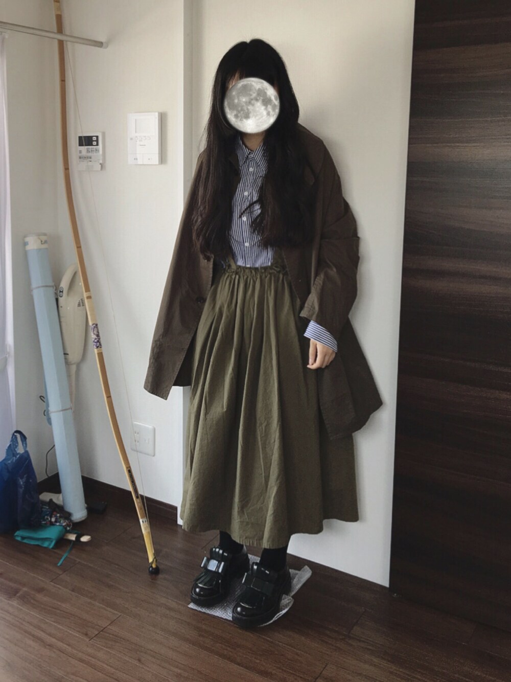 「Y'sのアイテム（ジャケット/アウター、グリーン系）」を使った、Aliceさん（レディース・170cm）の春コーディネートの1枚目の写真