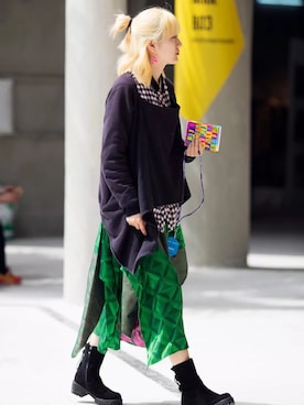 「BLESS（ブレス）のアイテム（トップス）」を使った、LIMESODAさん（レディース・166cm）の春コーディネート