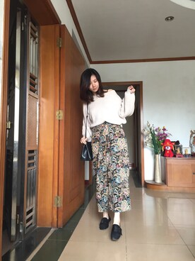 「JEANASIS（ジーナシス）のアイテム（Chinos、ブラック系）」を使った、siumomomさん（レディース・170cm）の秋コーディネート