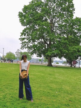 「EVRIS（エヴリス）のアイテム（Denim pants、ブルー系）」を使った、siumomomさん（レディース・170cm）の夏コーディネート