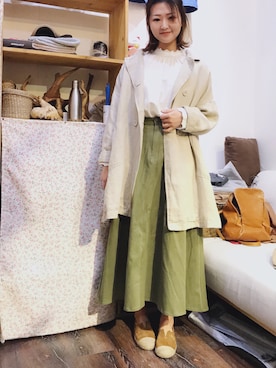 「SM2（エスエムツー）のアイテム（トレンチコート）」を使った、卝さん（レディース・163cm）の春コーディネート