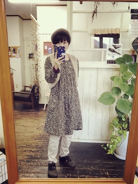 「小花柄ワンピース」｜「アイテム（ハンチング/ベレー帽）」を使った、Mya_385さん（レディース・158cm）の秋コーディネート