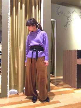 「Green　Parks（グリーンパークス）の・ベロアギャザーワイドパンツ」を使った、Mizuho☺︎さん（レディース・157cm）の冬コーディネート