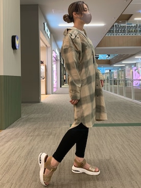 「AVIREX（アヴィレックス）のアイテム（シャツワンピース）」を使った、nさん（レディース・167cm）の夏コーディネート