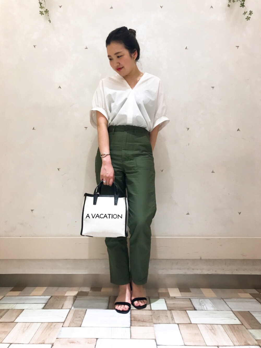 ホリさん（レディース・166cm）の春コーディネートの1枚目の写真