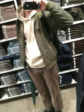 「Right-on（ライトオン）のアイテム（パーカー）」を使った、はしーさん（メンズ・170cm）の冬コーディネート