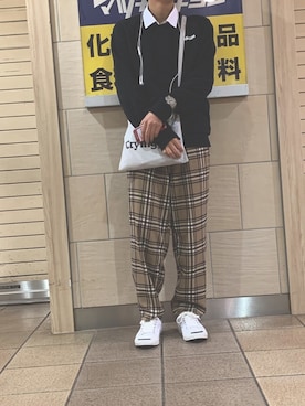 「H&M（エイチ・アンド・エム）のアイテム（シャツ/ブラウス、ホワイト系）」を使った、umetisさん（メンズ・163cm）の秋コーディネート