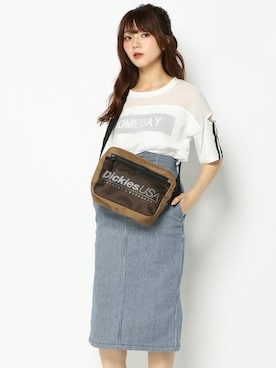 「Dickies（ディッキーズ）のアイテム（ショルダーバッグ）」を使った、COX公式オンラインモデルさん（レディース・162cm）の夏コーディネート