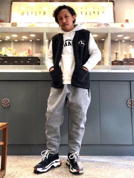「VANS（バンズ）のアイテム（パーカー）」を使った、我是嘉奇さん（メンズ・167cm）の冬コーディネート