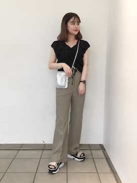 「Heather（ヘザー）のアイテム（スラックス）」を使った、ホナミさん（レディース・154cm）の夏コーディネート