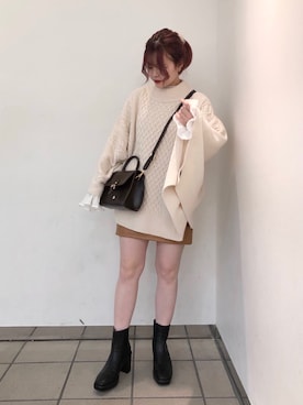 「Heather（ヘザー）のケーブルニットポンチョ 919025（ニット/セーター、ホワイト系）」を使った、ホナミさん（レディース・154cm）の秋コーディネート