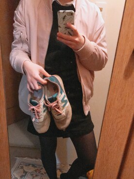 「Honeys（ハニーズ）のアイテム（MA-1）」を使った、ぴーさん（レディース・161cm）の春コーディネート