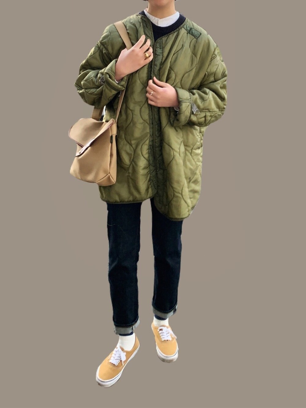 「ライナーコート、ライナー、ライナージャケット、M65、M-65、キルティング、キルティングジャケット、ユニクロ、BRADY、VANS」｜「VANSの【VANS/バンズ】　AUTHENTIC（スニーカー、イエロー系）」を使った、a_code7さん（レディース・172cm）の冬コーディネートの1枚目の写真