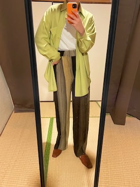 「春めきシューズ」｜「アイテム（スリッポン）」を使った、RUI さん（レディース・157cm）の春コーディネート