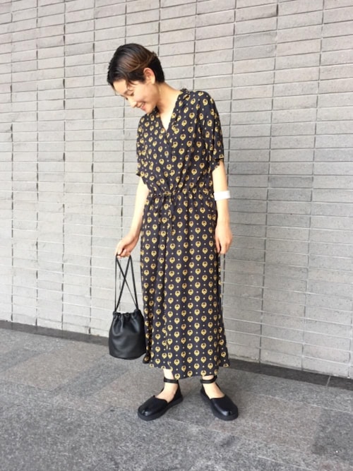 Mikiko Uda ビューティ ユース ユナイテッドアローズ 岡山店 Beauty Youth United Arrowsのショルダーバッグを使ったコーディネート Wear