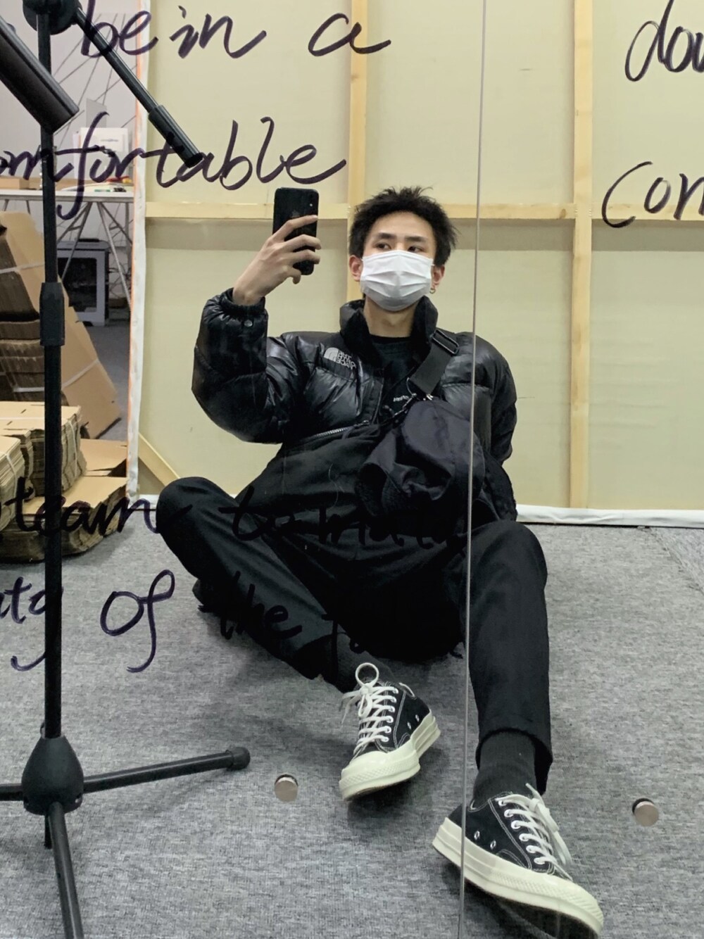 「THE NORTH FACEのアイテム（ダウンジャケット/コート、ブラック系）」を使った、呛味PlayBoyさん（メンズ・176cm）の冬コーディネートの1枚目の写真