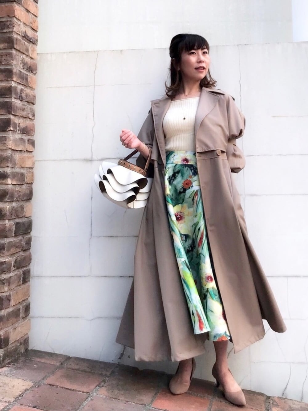 ZARAのアイテムを使った「マキシ丈コート」の人気ファッション