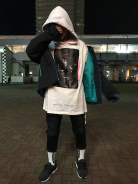 「off white」｜「アイテム（マウンテンパーカー）」を使った、810さん（メンズ・167cm）の冬コーディネート