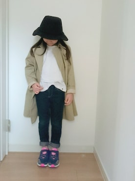 「GU（ジーユー）のアイテム（トレンチコート）」を使った、erimomoさん（キッズ・110cm）の春コーディネート
