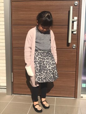 「apres les cours（アプレレクール）のアイテム（バレエシューズ）」を使った、かんなさん（キッズ・120cm）の秋コーディネート