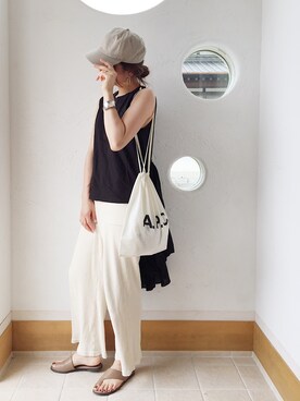 「petitcro（プティクロ）のpetitcro  ワイドバングル PCKB1901001（バングル/リストバンド）」を使った、きゃのさん（レディース・155cm）の夏コーディネート