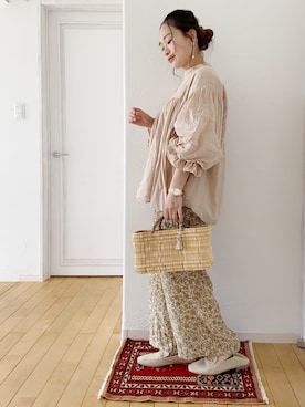 「ふんわり」｜「アイテム（アクセサリー）」を使った、きゃのさん（レディース・155cm）の春コーディネート