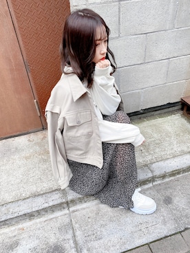 「アイテム（デニムジャケット、グリーン系）」を使った、rihoさん（レディース・159cm）の冬コーディネート