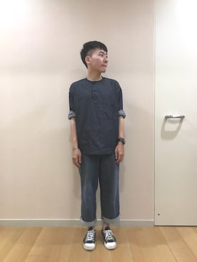 「MUJI」｜「アイテム（アナログ腕時計）」を使った、Chi Averyさん（メンズ・160cm）の冬コーディネート