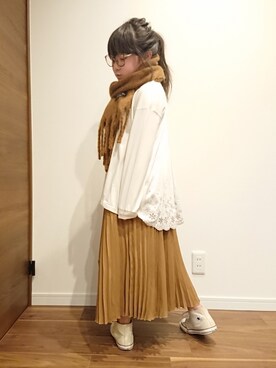 ku-amiさんの「アシンメトリープリーツスカート」を使ったコーディネート