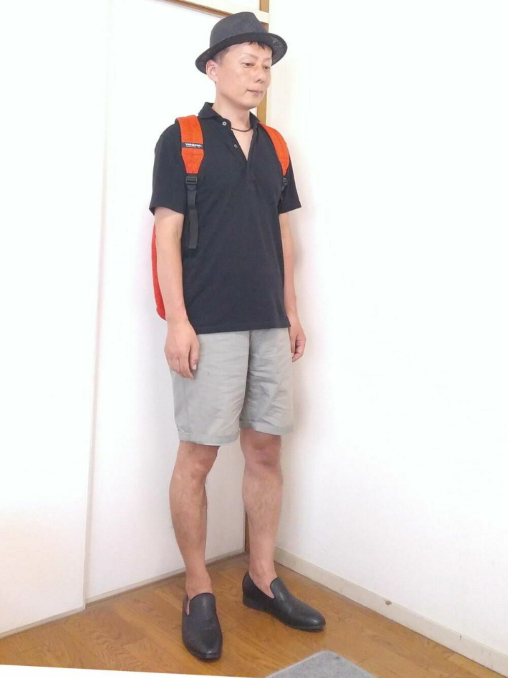 「リュック、ショートパンツ、ハット、ポロシャツ、夏コーデ、低身長、アラフィフ、フォロー返します」｜「Mighty Shineのアイテム（ハット、ブラック系）」を使った、nunuhomme【アラフィフ】さん（メンズ・166cm）の夏コーディネートの1枚目の写真