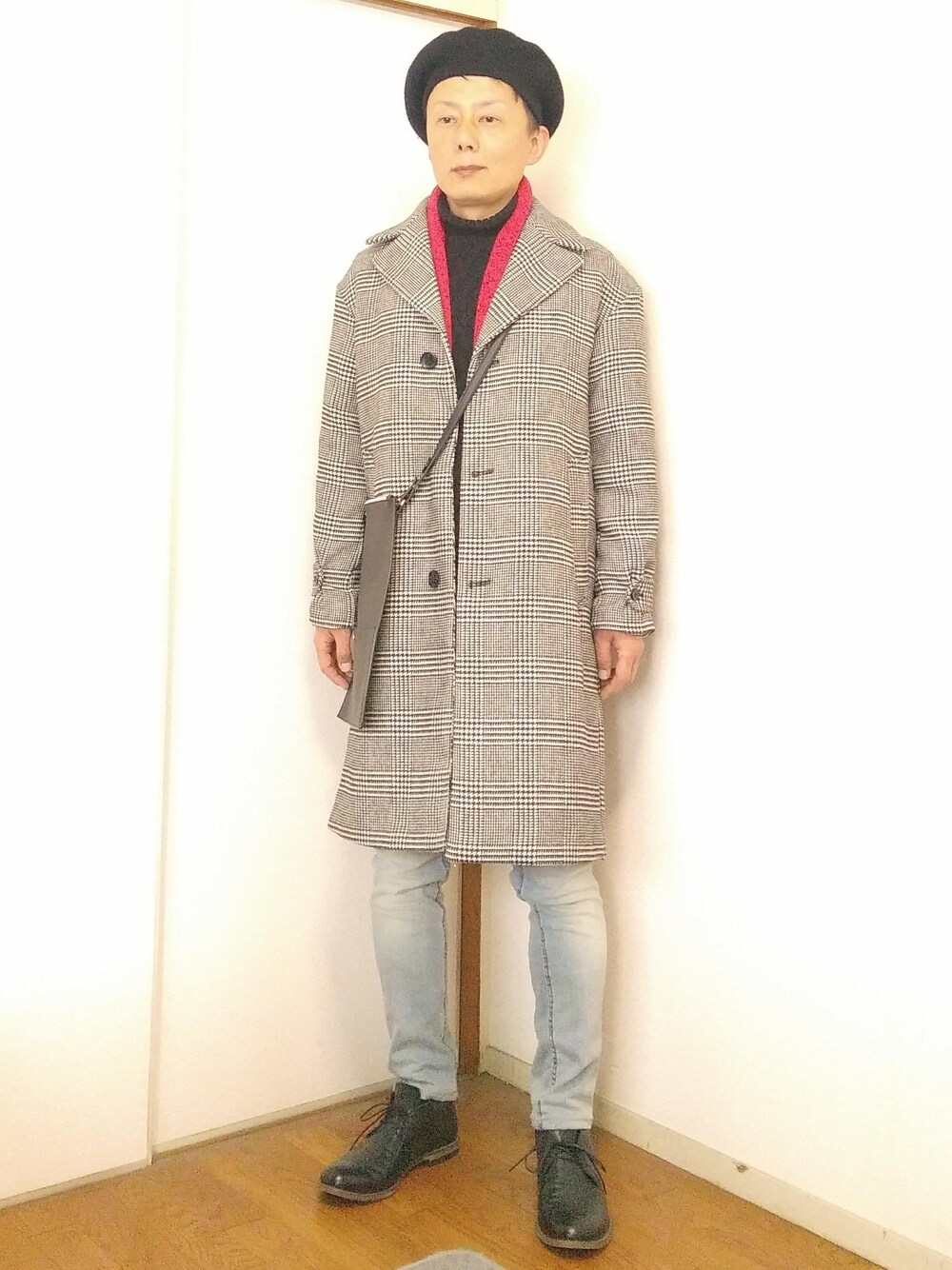 「スキニー、レイヤードスタイル、グレンチェック、パステルカラー、きれいめカジュアル、ootd、低身長、差し色(ピンク)、冬春コーデ、フォロー返します」｜「B:MING by BEAMSの
（ハンチング/ベレー帽、ブラック系）」を使った、nunuhomme【アラフィフ】さん（メンズ・166cm）の冬コーディネートの1枚目の写真