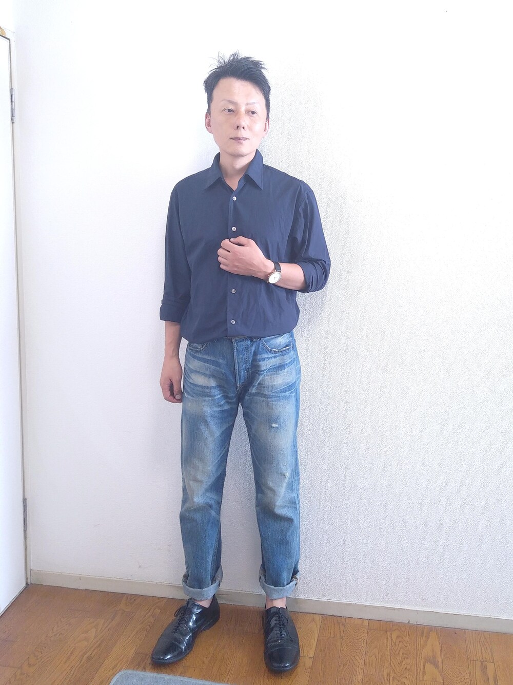 「大人カジュアル、プチプラ、タックイン、ootd、春コーデ、低身長、ビジネスカジュアル、アラフィフ、おしゃれさんと繋がりたい、UNIQLO U」｜「Levi'sのデニムパンツ（デニムパンツ、ブルー系）」を使った、nunuhomme【アラフィフ】さん（メンズ・166cm）の春コーディネートの1枚目の写真