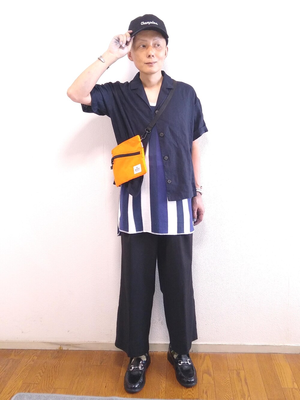 「キャップ、ネイビー、Aライン、プチプラ、ootd、夏コーデ、低身長、レディース男子、アラフィフ、おしゃれさんと繋がりたい」｜「GUのリネンブレンドオープンカラーシャツ（シャツ/ブラウス、ブルー系）」を使った、nunuhomme【アラフィフ】さん（メンズ・166cm）の夏コーディネートの1枚目の写真