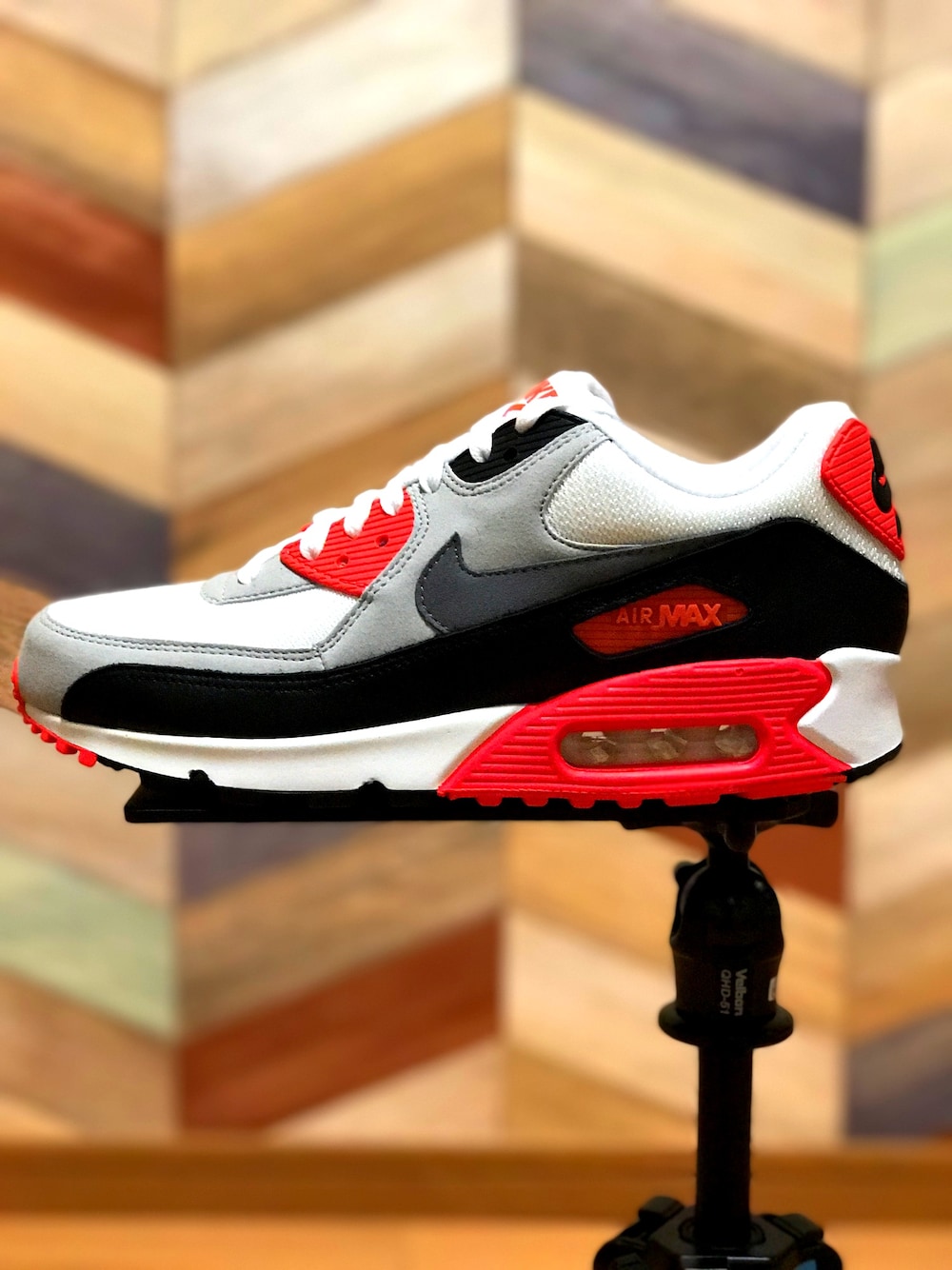 「NIKE、AIR MAX、AIRMAX90、OG、sneakers、kicks、ナイキ、エアマックス、エアマックス90、スニーカー」｜「NIKEのNIKE AIR MAX 90 PREMIUM LTR TD【SP】（スニーカー、ホワイト系）」を使った、#rawsneaker.さん（メンズ・160cm）の春コーディネートの1枚目の写真