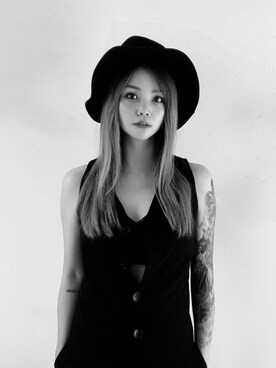 Black布利さんのコーディネート