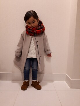 「Handmade（ハンドメイド）のアイテム（マフラー、レッド系）」を使った、Natsuさん（キッズ・90cm）の冬コーディネート