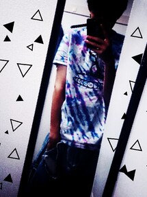 わからない | 地元の行きつけのアメカジのショップの店長さんがテキトーに白のプリントTシャツを暇だったから染めたらしく新品だけど遊びで使ったから中古の値段でいいよって言われて購入した世界に一個のTシャツ！かわいいっす！(Tシャツ/カットソー)