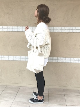 「KBF（ケイビーエフ）のアイテム（イヤリング）」を使った、Rabi*さん（レディース・158cm）の秋コーディネート