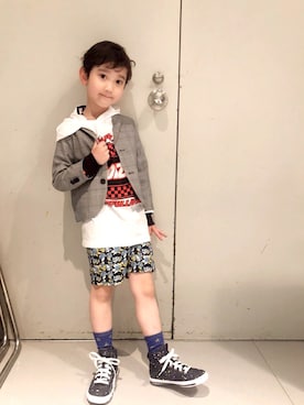 「撮影」｜「アイテム（ジャケット/アウター）」を使った、Mさん（キッズ・120cm）の春コーディネート