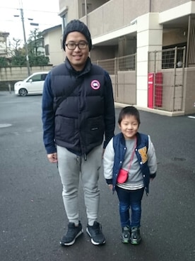 「CANADA GOOSE（カナダグース）のアイテム（ダウンベスト、ブラック系）」を使った、けんじなおパパさん（メンズ・167cm）の冬コーディネート