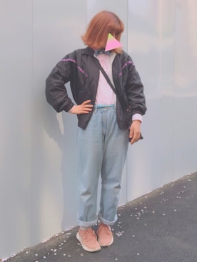 「KIKI2のアイテム（シャツ/ブラウス、ピンク系）」を使った、acoさん（レディース・160cm）の春コーディネート