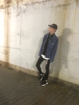 「Daniel Wellington」｜「アイテム（デニムジャケット）」を使った、tsubasaさん（メンズ・177cm）の春コーディネート