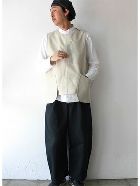 sukima-スキマ｜SuKiMa使用「ASEEDONCLOUD（ASEEDONCLOUD アシードンクラウド　cloud seeding vest #生成り 【送料無料】）」的時尚穿搭