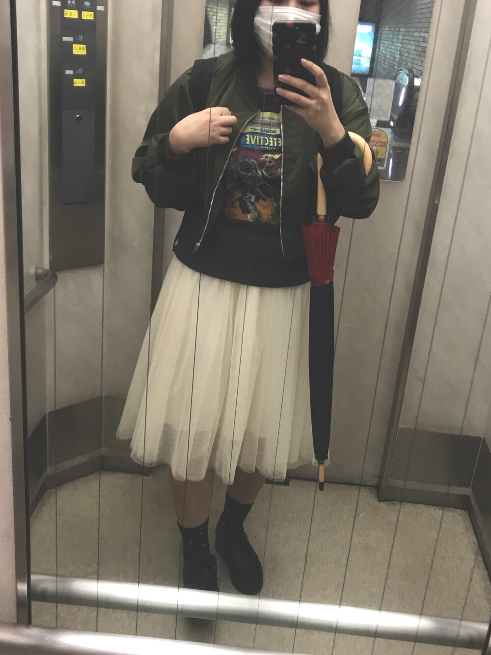 「CECIL McBEEのボリュームスリーブMA-1（MA-1、グリーン系）」を使った、しぃさん（レディース・165cm）の夏コーディネートの1枚目の写真