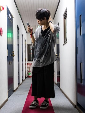 「hatra（ハトラ）のアイテム（Tシャツ/カットソー）」を使った、りょーたさん（メンズ・169cm）の夏コーディネート