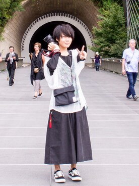 「hatra（ハトラ）のアイテム（Tシャツ/カットソー）」を使った、りょーたさん（メンズ・169cm）の秋コーディネート